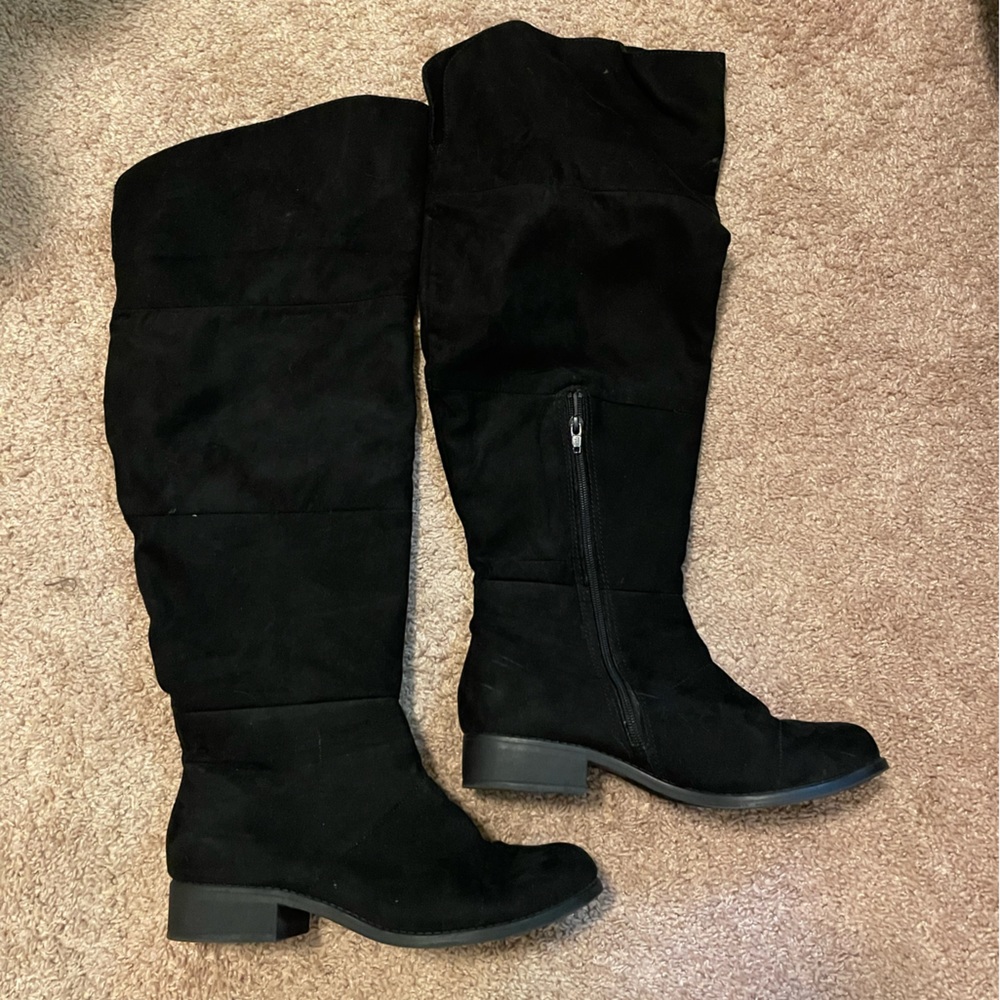 Tall black boots 8.5